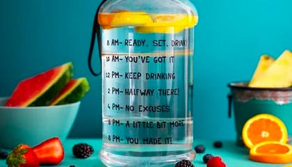 国羽时隔10年再夺世锦赛男单冠军，石宇奇首个单项世界冠军，拿出了120%的努力，“我只想赢，但不怕输”